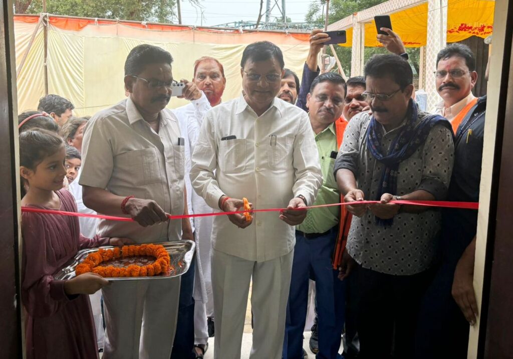 उद्योग मंत्री  देवांगन ने मुस्लिम समाज के सामुदायिक भवन का किया लोकार्पण, किचन शेड और अन्य विकास कार्यो के लिए 15 लाख रूपए की घोषणा की