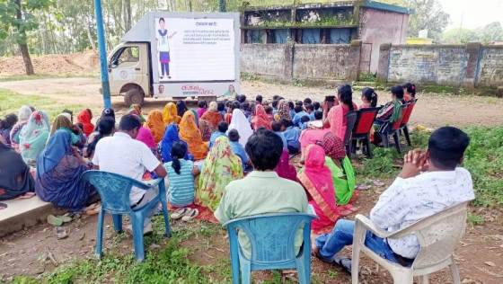 जशपुर में पोषण रथ से गांव-गांव में पोषण का संदेश, बच्चों के पौष्टिक आहार और समय पर टिकाकरण करवाने की दे रहा जानकारी