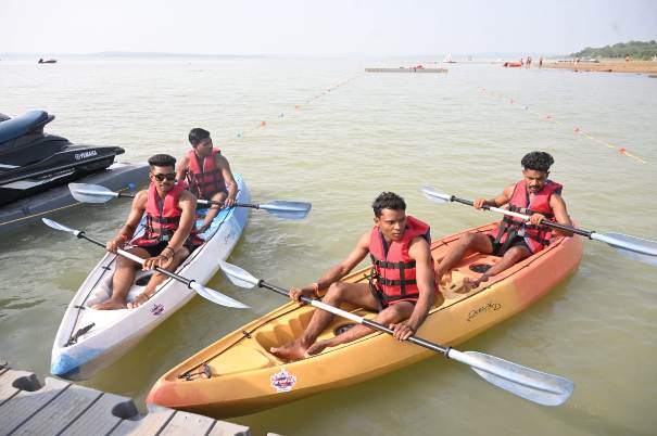 जल जगार : जल संरक्षण के उद्देश्य से छत्तीसगढ़ का सबसे बड़ा महोत्सव गंगरेल बांध में शुरू : कयाकिंग, फ्री स्टाइल एवं ब्रेस्ट स्ट्रोक स्विमिंग, बनाना राईड, फ्लैग् रैन, थ्रो रो, रिवर क्रॉसिंग जैसे इवेंट में प्रतिभागी कर रहे शिरकत