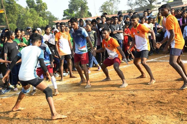 अबूझमाड़ ईलाके में दिख रहा बस्तर ओलिंपिक का उत्साह, पारंपरिक खेलों और खिलाड़ियों को मिल रहा प्रोत्साहन