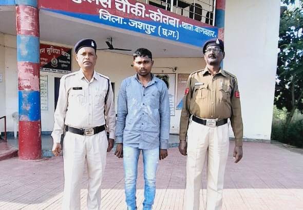 जशपुर में डबल मर्डर का मामला, आरोपी पति को पुलिस ने 12 घंटे में दबोचा