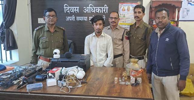 चोरी के दो प्रकरण में पुलिस की त्वरित कार्यवाही : रिपोर्ट के महज 24 घंटों के भीतर आरोपी गिरफ्तार