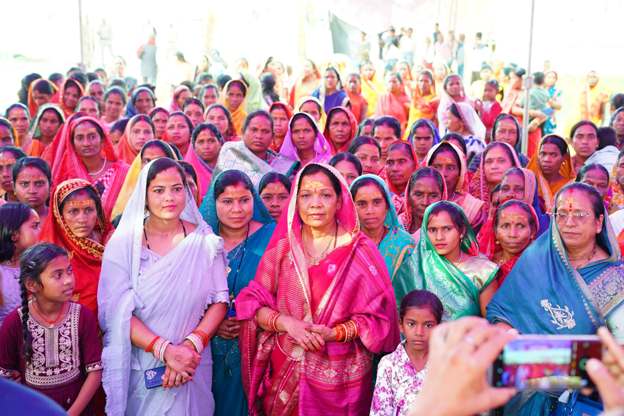 मुख्यमंत्री विष्णुदेव साय की अर्धांगिनी श्रीमती कौशल्या साय श्री विष्णु महायज्ञ में शामिल हुई