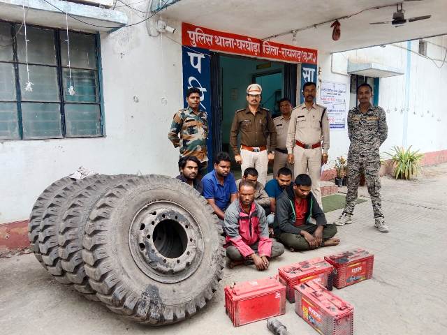 ट्रांसपोर्ट ऑफिस में हुई चोरी का पर्दाफाश : 6 आरोपी गिरफ्तार, ट्रेलर टायर और बैटरियां बरामद