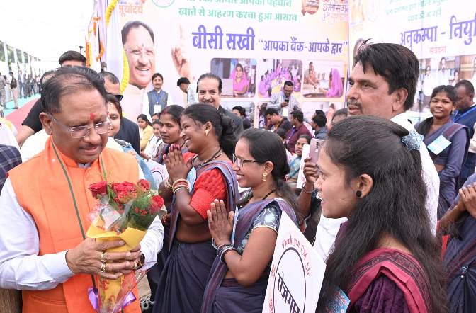जिला प्रशासन के विशेष अभियान से 50 अनुकंपा नियुक्ति एवं 206 आंगनबाड़ी कार्यकर्ता- सहायिकाओं की हुई है भर्ती : अनुकंपा एवं आंगनबाड़ी नियुक्ति पाने वालों ने कहा थैंक्यू सीएम सर…
