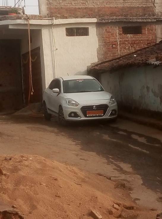 कुनकुरी: भाजपा उपाध्यक्ष लक्ष्मी देवी पर सड़क में गंदा पानी बहाने का आरोप, कार्यवाही की मांग तेज