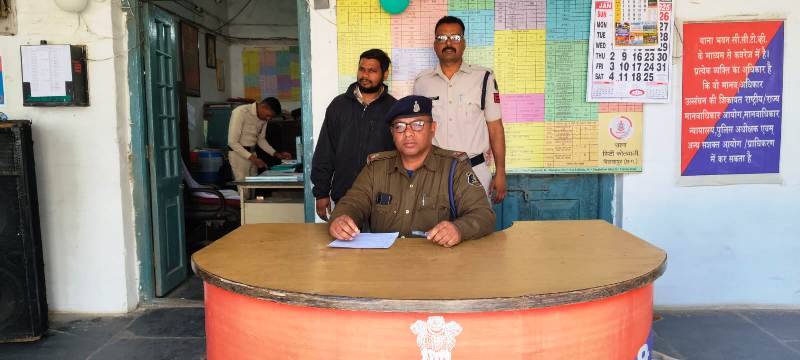 अपनी मां के ऊपर चाकू से हमला करने वाले आरोपी को कोतवाली पुलिस ने गिरफ्तार कर भेजा न्यायिक अभिरक्षा में जेल !