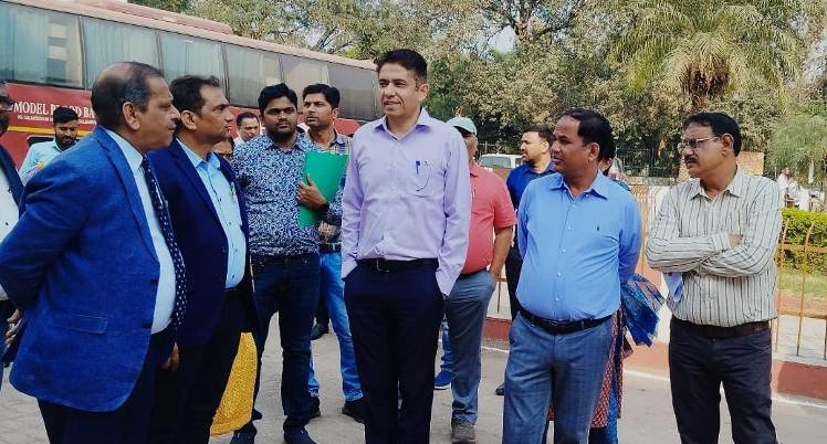 स्वास्थ्य सचिव अमित कटारिया ने ली नेहरू चिकित्सा महाविद्यालय एवं अम्बेडकर अस्पताल की समीक्षा बैठक, नव निर्माणाधीन शव परीक्षण (मॉर्चुअरी) गृह के निर्माणकार्य को अति शीघ्र पूरा करने के दिए निर्देश