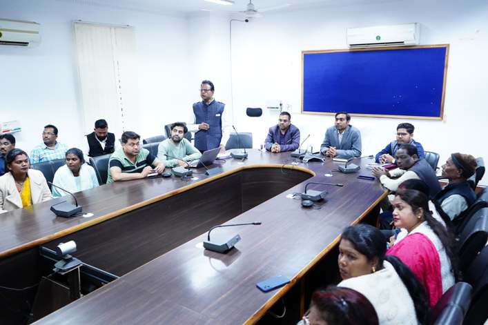 जशपुर : नगरीय निर्वाचन 2025, नगर पालिका अध्यक्ष और पार्षद के अभ्यर्थियों को आदर्श आचार संहिता, व्यय संधारण सहित दी गई अन्य जानकारी