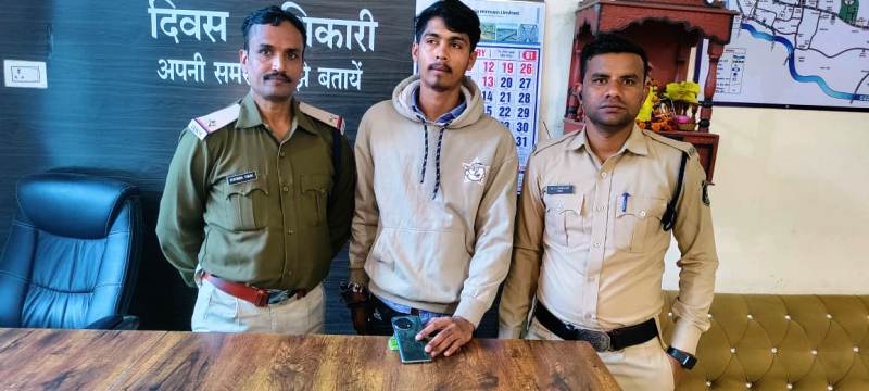 झपटा मारकर मोबाईल छीन कर भागने वाला आरोपी चंद घंटो में सरकण्डा पुलिस के गिरफ्त में…आरोपी को गिरफ्तार कर किया गया न्यायालय में पेश.
