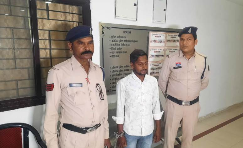 महिला की हत्या का मामला सुलझा: आरोपी उत्तम साहू उड़ीसा से गिरफ्तार, प्रेम संबंध बना हत्या का कारण