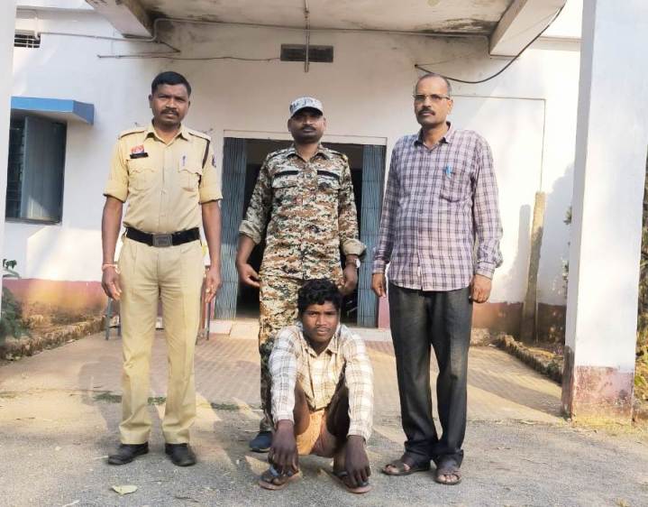 पारिवारिक विवाद बना खौफनाक वारदात! पोते ने दादा की ईंट से कुचलकर की हत्या, पुलिस ने 24 घंटे में किया गिरफ्तार