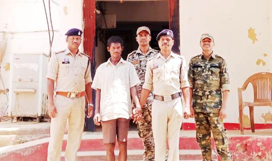 जशपुर : पुलिस सुलझाई अंधे कत्ल की गुत्थी, पति ही निकला अपनी पत्नी का हत्यारा, नशे की हालात में विवाद पर पत्थर से वारकर कर दी पत्नी की हत्या