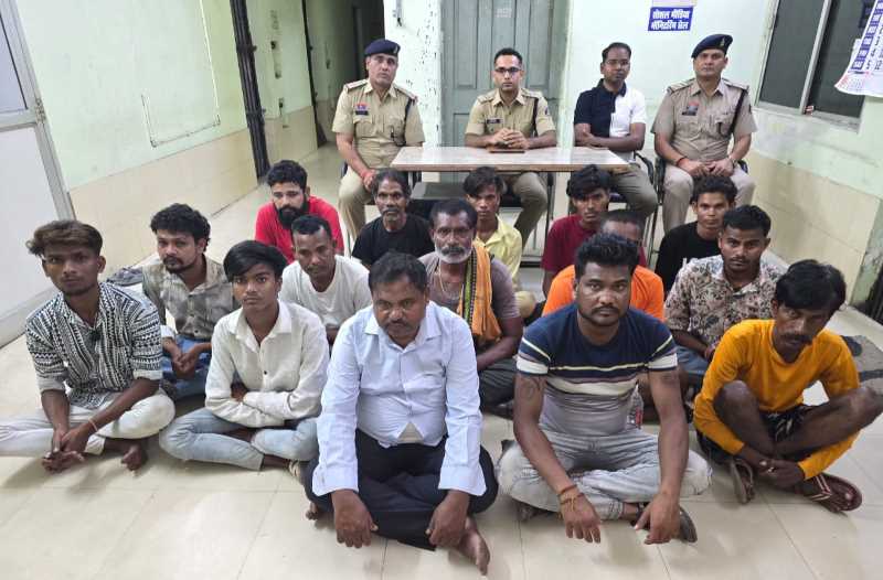 पुलिस की बड़ी कार्रवाई: मादक पदार्थ खरीदी बिक्री में लिप्त 14 व्यक्ति गिरफ्तार, भेजे गए जेल