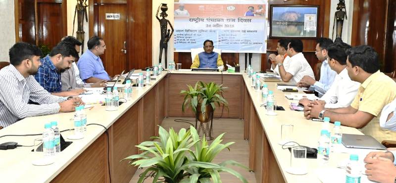 मुख्यमंत्री विष्णु देव साय ने किया ‘अटल डिजिटल सुविधा केंद्र’  का शुभारंभ, 11 हजार पंचायतों में जल संरक्षण अभियान भी प्रारंभ, ‘मोर गांव-मोर पानी महाअभियान’ का शुभारंभ कर जल संरक्षण की दिलाई शपथ.