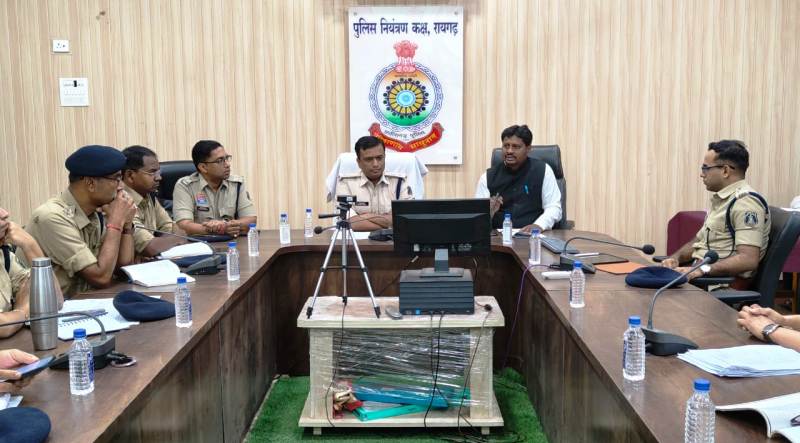 रायगढ़ पुलिस की नई पहल : सड़क दुर्घटना मामलों में न्याय दिलाने के लिए विवेचकों की स्पेशल ट्रेनिंग, पीड़ितों को शीघ्र मुआवजा दिलाने पर केंद्रित विशेष कार्यशाला आयोजित,