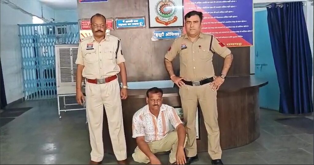 पुरानी रंजिश में युवक पर बर्बर हमला : ईंट-बालू व्यापारी पर जानलेवा हमला करने वाला आरोपी गिरफ्तार, न्यायालय ने भेजा जेल.