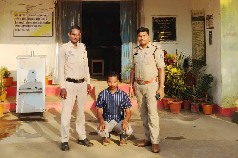 छत्तीसगढ़ गृह मंत्री का नकली पीए बनकर देता था धमकी, रेत माफिया से वसूली की कोशिश – पुलिस के हत्थे चढ़ा!