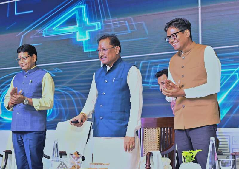 मुख्यमंत्री विष्णु देव साय ने नवा रायपुर में एआई डाटा सेंटर पार्क का किया शिलान्यास : कहा – छत्तीसगढ़ की एआई क्रांति देश के लिए मॉडल बनेगी, पूरी परियोजना में एक हजार करोड़ रुपए का होगा निवेश