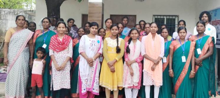 ग्रामीण महिलाओं को आत्मनिर्भर बनाने की दिशा में सार्थक पहल – जशपुर के राईपाठ गांव में हुआ वित्तीय साक्षरता कार्यक्रम