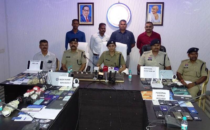 करोड़ों के ऑनलाइन आईपीएल सट्टा का खुलासा : ‘खेलो यार’, ‘RBC139’, ‘वीनबज7’ जैसे पैनलों से चल रहा था अंतरराज्यीय क्रिकेट सट्टा कारोबार, गिरोह गोवा से कर रहा था संचालन, गोवा से 15 आरोपी गिरफ्तार,