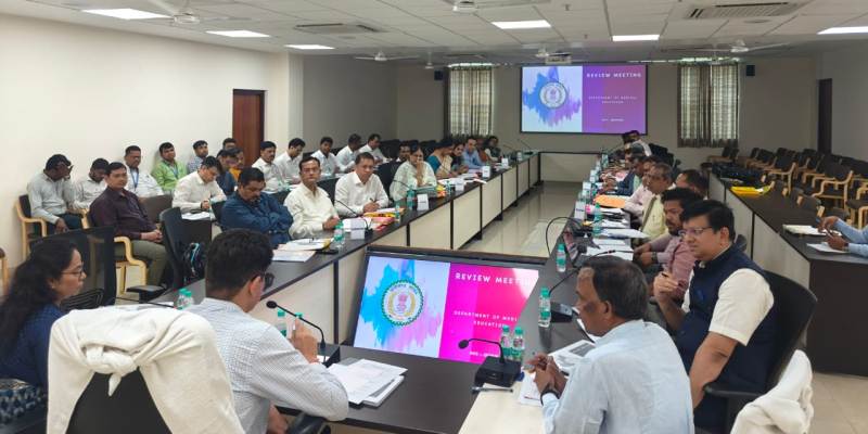 गुणवत्ता आधारित चिकित्सा शिक्षा एवं सेवा व्यवस्था की ओर निर्णायक कदम : सचिव अमित कटारिया की अध्यक्षता में विभागीय समीक्षा बैठक सम्पन्न