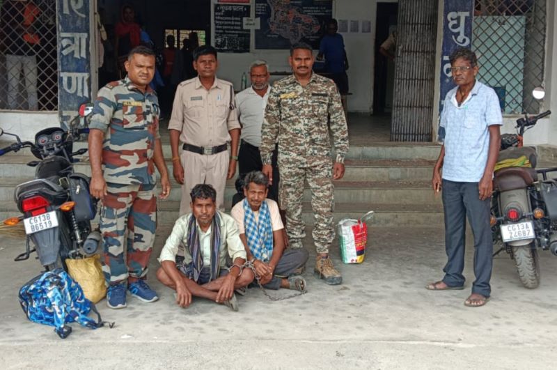 लैलूंगा पुलिस की मवेशी तस्करों पर चौथी बड़ी कार्रवाई : बूचड़खाने ले जाए जा रहे थे 19 मवेशी, लैलूंगा पुलिस ने दो तस्करों को रंगे हाथ पकड़ा, रिमांड पर भेजा गया जेल.