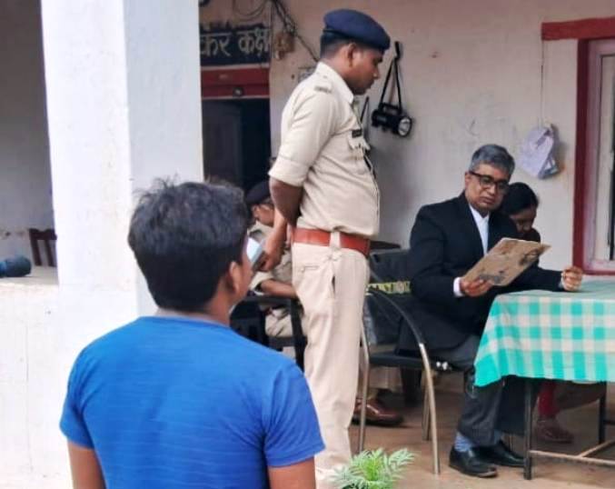 जशपुर जिला जेल में प्रधान जिला न्यायाधीश का आकस्मिक निरीक्षण, स्वास्थ्य, भोजन और सुरक्षा व्यवस्थाओं का लिया जायजा, सुधारों के दिए महत्वपूर्ण निर्देश.