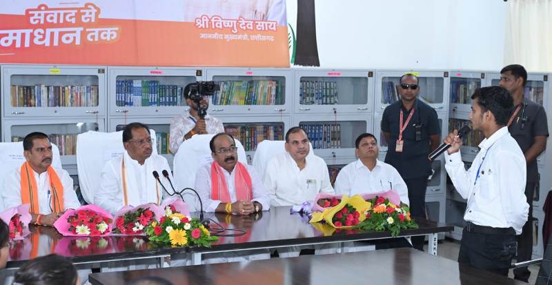 मुख्यमंत्री श्री साय ने मुंगेली जिला ग्रंथालय में किया अतिरिक्त कक्ष का लोकार्पण : कहा- शिक्षा ही जीवन की असली पूंजी