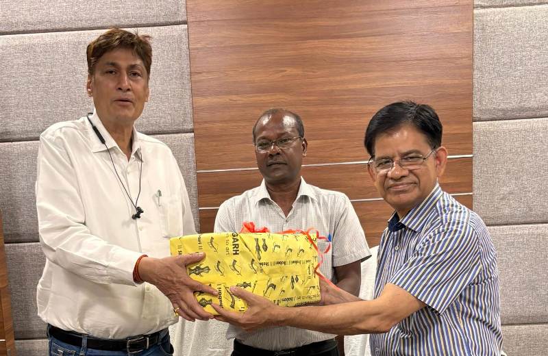 राज्य सूचना आयुक्त नरेंद्र शुक्ल को कार्यकाल पूर्ण होने पर दी गई भावभीनी विदाई