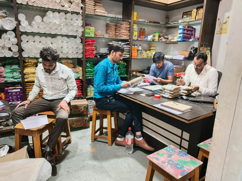 खाद्य सुरक्षा विभाग का बड़ा अभियान: विभिन्न जिलों में सघन निरीक्षण, अवमानक व भ्रामक लेबल वाले उत्पादों पर कड़ी कार्रवाई
