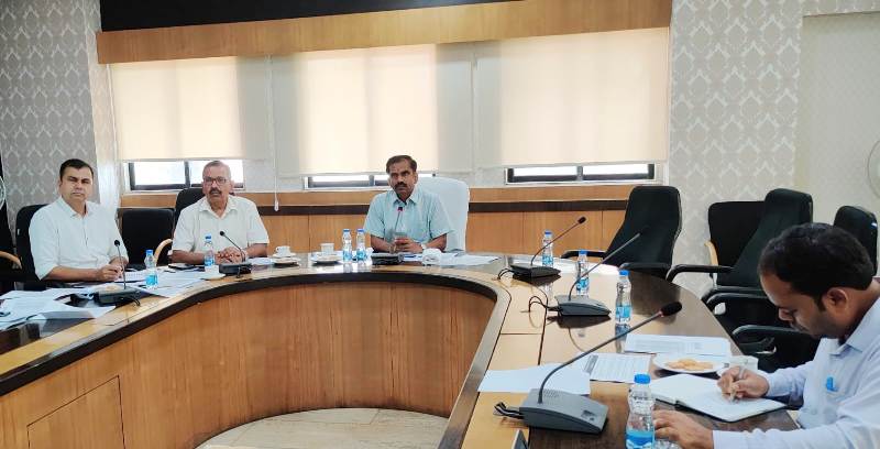 सचिव सह परिवहन आयुक्त द्वारा हाई सिक्योरिटी रजिस्ट्रेशन प्लेट के संबंध में ली गई नियमित बैठक