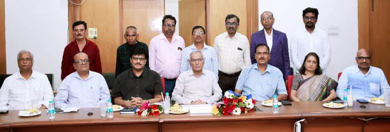 पावर ट्रांसमिशन कंपनी में सात कर्मियों को दी गई भावभीनी विदाई, एमडी श्री आर.के. शुक्ला ने सराहा अनुभव को.