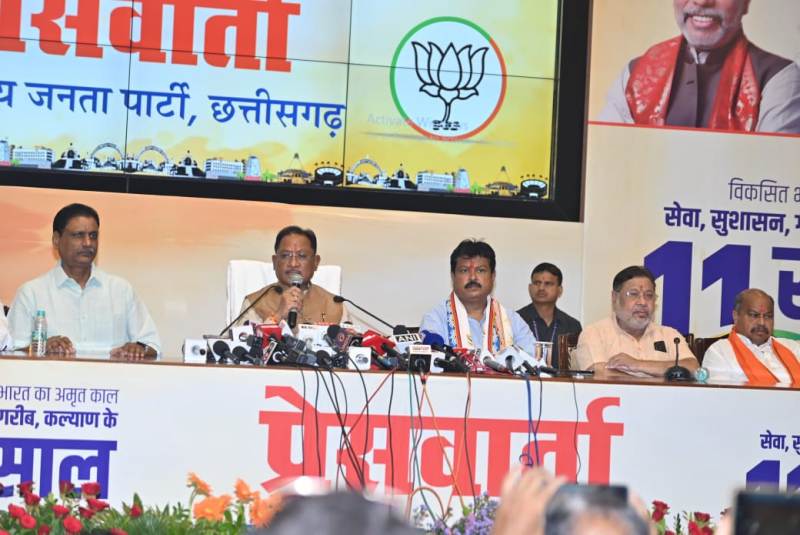 प्रधानमंत्री श्री नरेन्द्र मोदी की गारंटी से छत्तीसगढ़ में हर क्षेत्र में हो रहा तेजी से विकास : डबल इंजन सरकार ने नक्सलवाद पर लगाया ब्रेक, विकास को दी रफ्तार – मुख्यमंत्री