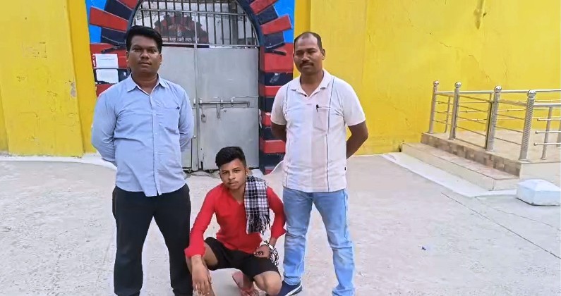 रायगढ़ महिला थाना की त्वरित कार्रवाई : मध्यरात्रि में घर में घुसकर की छेड़छाड़, युवती से छेड़छाड़ करने वाला आरोपी 24 घंटे में पहुंचा जेल.