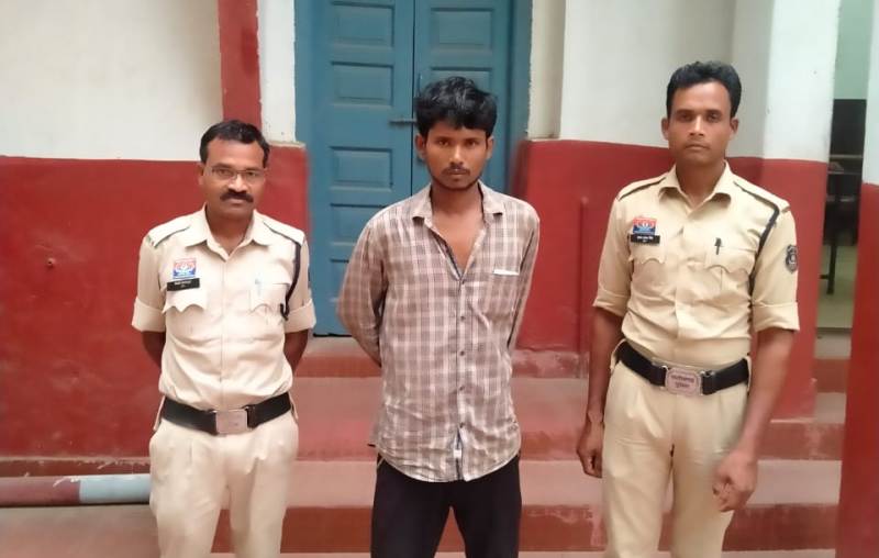 तीन चोरी, एक आरोपी, 2 लाख से अधिक की संपत्ति बरामद! पुलिस का बड़ा खुलासा, आरोपी विकेश कश्यप गिरफ्तार, नकदी व कॉपर पाइप बरामद