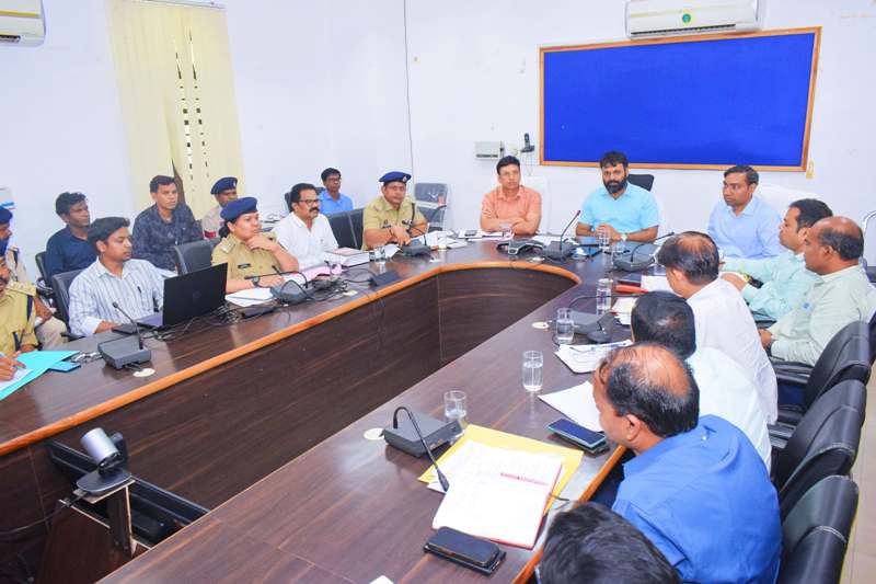 जशपुर : कलेक्टर एवं एसएसपी की अध्यक्षता में एनकॉर्ड बैठक का हुआ आयोजन, अवैध मादक पदार्थो के विक्रय पर होगी सख्त कार्रवाई