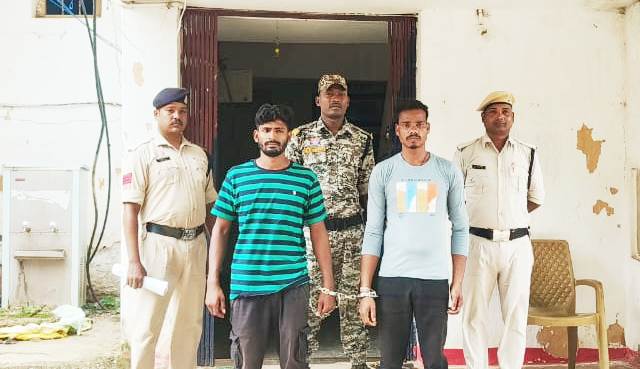 जशपुर क्राइम : इलाके का कुख्यात निगरानी बदमाश कैलाश यादव लूट के आरोप में चढ़ा जशपुर पुलिस के हत्थे,