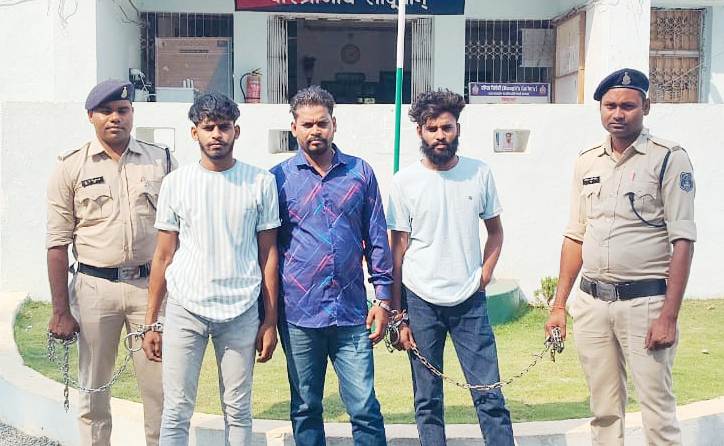 शादी समारोह में घुसकर बेल्ट और कुर्सी से ताबड़तोड़ हमला, पुलिस ने 3 आरोपियों को किया गिरफ्तार