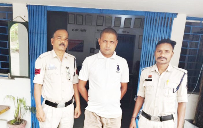 पुरानी रंजिश में जानलेवा हमला, कार से कुचलने का प्रयास करने वाला आरोपी गिरफ्तार