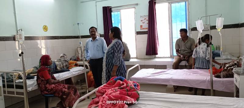 सीएमएचओ ने कांसाबेल सीएचसी का किया निरीक्षण : संस्थागत प्रसव बढ़ाने व मौसमी दवाइयों की उपलब्धता सुनिश्चित करने सीएमएचओ की गंभीर पहल, 24 घंटे आपातकालीन चिकित्सा सुविधा सहित दिए अहम निर्देश.