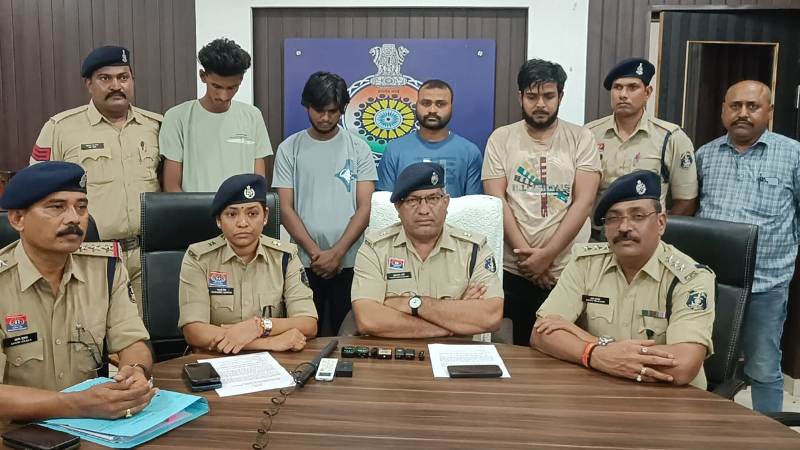 CBI अफसर बनकर किया 55 लाख का फ्रॉड, लखनऊ से गिरफ्तार हुए 4 ठग – पुलिस की बड़ी कार्रवाई