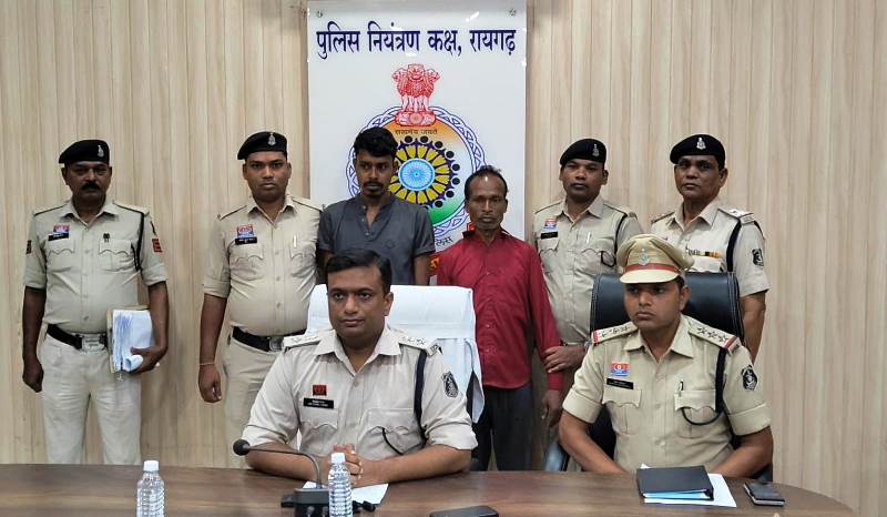 बांधापाली महिला के अंधे कत्ल का खुलासा : महिला की साड़ी से गला घोंटकर हत्या, छाल पुलिस ने दस दिन में दो आरोपी पकड़े, साड़ी बनी हत्या का हथियार, दोनों आरोपी गिरफ्तार.