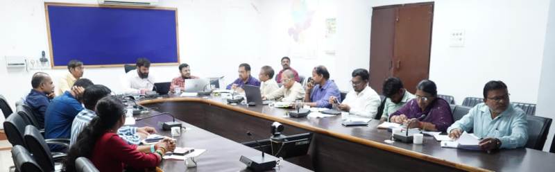 राजस्व कार्यों की समीक्षा बैठक में बड़ा फैसला – जाति प्रमाण पत्र अभियान, मुआवजा वितरण और ऑनलाइन दस्तावेजीकरण होंगे तेज