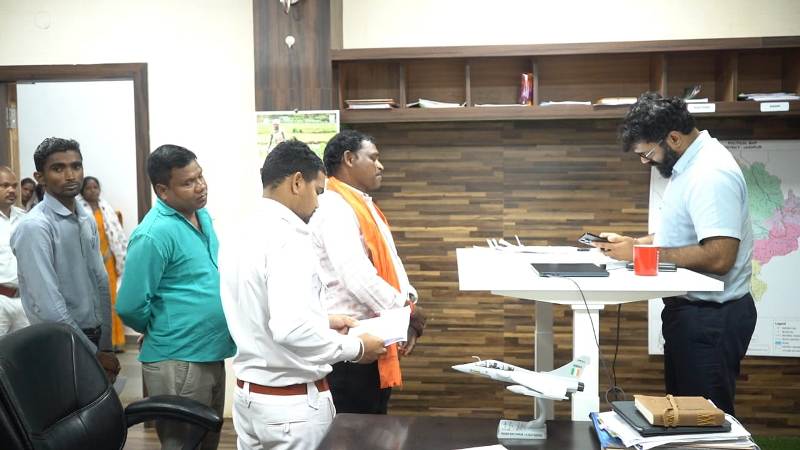 जनदर्शन में सामने आईं 45 शिकायतें, जशपुर कलेक्टर ने दिए समयबद्ध निराकरण के निर्देश