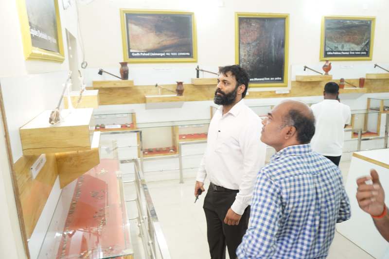 प्राचीन इतिहास को सहेजने की पहल: कलेक्टर रोहित व्यास ने दिया संग्रहालय सुधार का ब्लूप्रिंट
