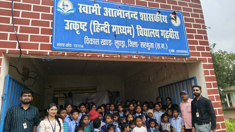 सरगुजा पुलिस का जागरूकता अभियान : बच्चों को सिखाया साइबर सुरक्षा, महिला सुरक्षा और आत्मरक्षा का पाठ, विद्यार्थियों को मिली डिजिटल सुरक्षा की सीख, स्कूलों में चला जनजागरूकता कार्यक्रम.