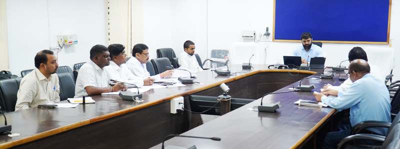 जशपुर कलेक्टर का बड़ा एक्शन! युवाओं को मिलेगा स्किल ट्रेनिंग, हर मां के नाम लगेगा एक पेड़, ई-गवर्नेंस से बदलेगा सिस्टम