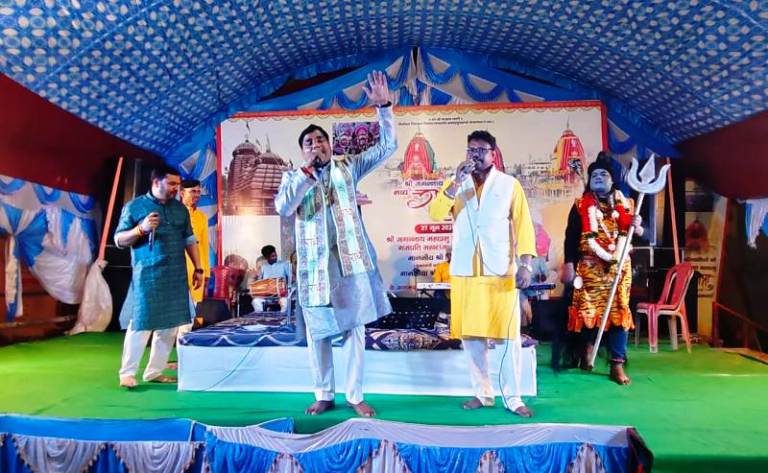 भक्ति में लीन हुआ दोकड़ा : आराधना संगीत ग्रुप की भजन संध्या में झूमे श्रद्धालु, आज नीलाद्री बीजे पर श्री मंदिर में होगा महाप्रभु का प्रवेश, दोकड़ा के जगन्नाथ मंदिर में भक्ति संध्या का दिव्य आयोजन, आज नीलाद्री बीजे के साथ रथ यात्रा का होगा समापन.