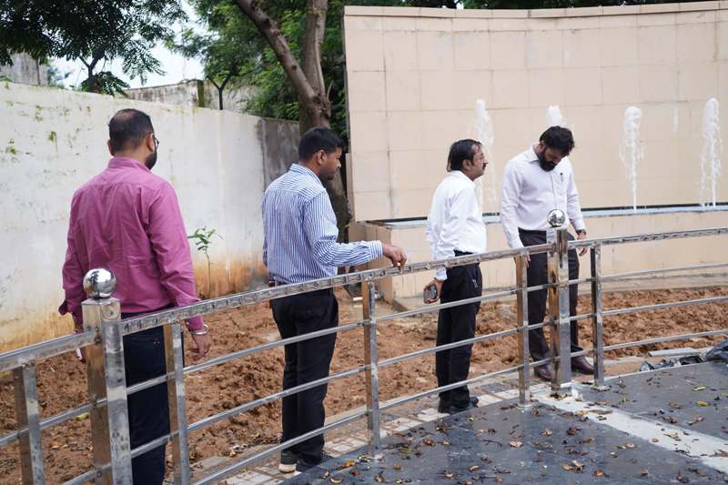 जशपुर के अटल परिसर निर्माण में लापरवाही पर कलेक्टर की सख्ती, स्थलीय निरीक्षण में दिए सख्त निर्देश, कहा – काम में लाएं तेजी और पारदर्शिता